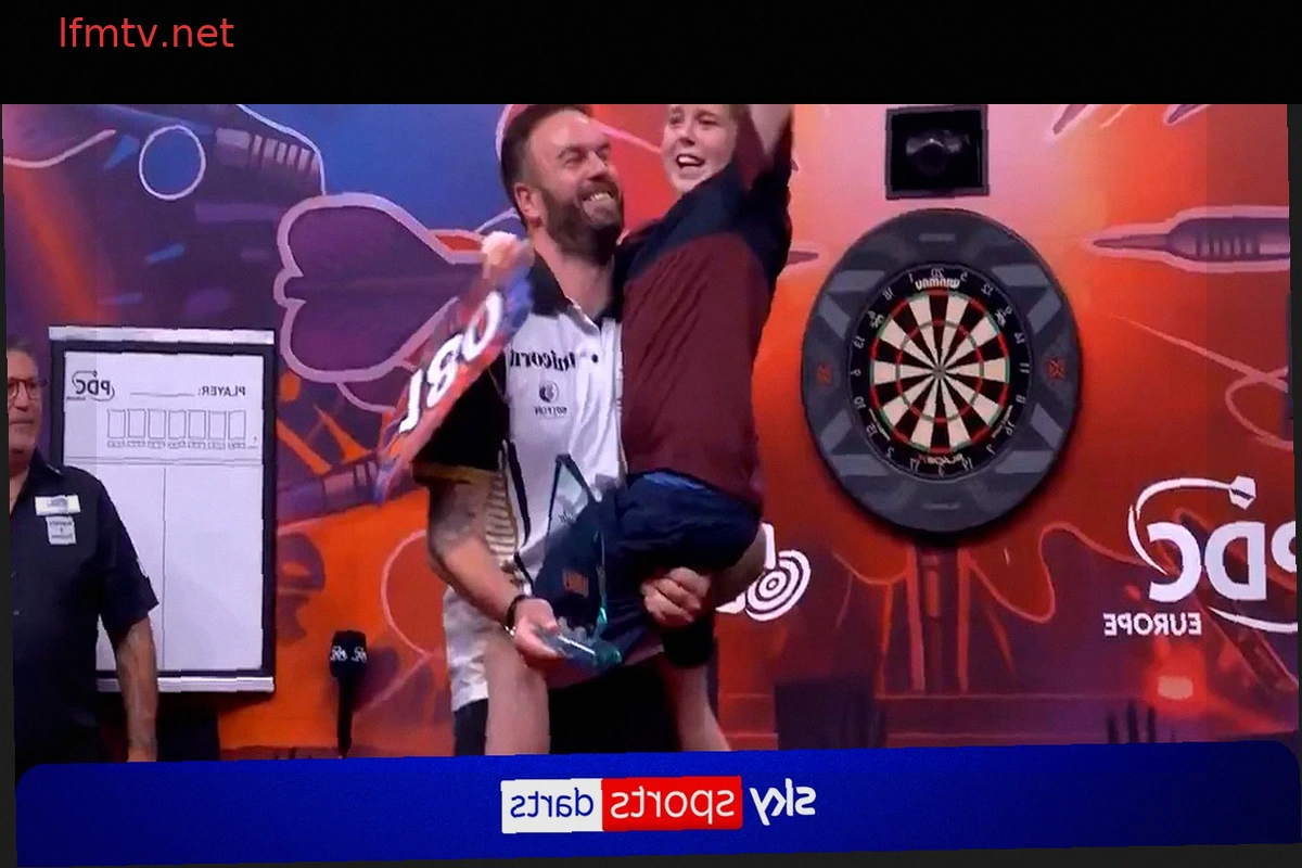 Heartwarming Moments: Ross Smith Celebrates Title Win with His Son