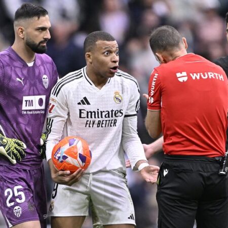 Real Madrid Loss to Valencia Gives Barcelona La Liga Advantage