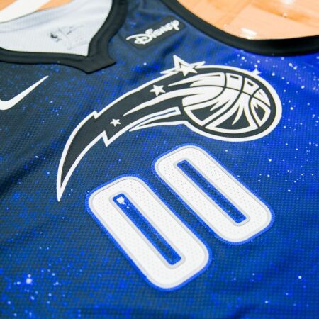 Orlando Magic bring back star logo, retro look in new uniforms