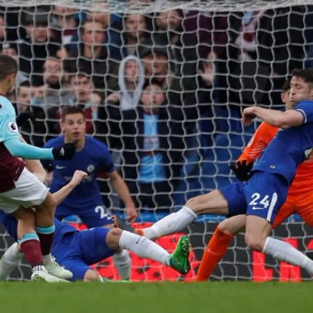 London Derby: Chelsea Seeks Dominance, West Ham Faces Early Pressure