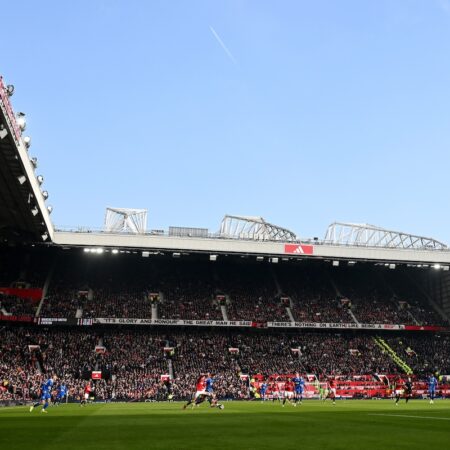 The Unfolding Drama at Old Trafford: Amorim’s United Grapples with Early Season Tribulations