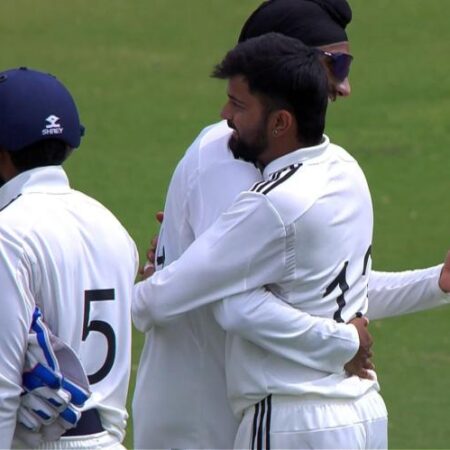Suthar’s Spin Magic Meets Aussie Resilience: A Day of Contrasts in Lucknow