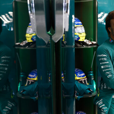 Veteran Fernando Alonso Leads Chaotic Singapore GP Practice; Albon’s Car Ignites Marina Bay Drama
