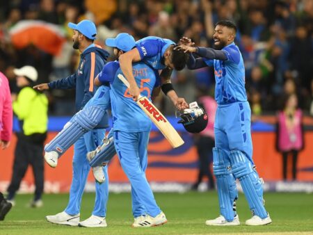 The Fateful Flip: Toss Confusion Mars High-Stakes India-Pakistan Encounter