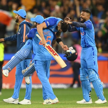 The Fateful Flip: Toss Confusion Mars High-Stakes India-Pakistan Encounter